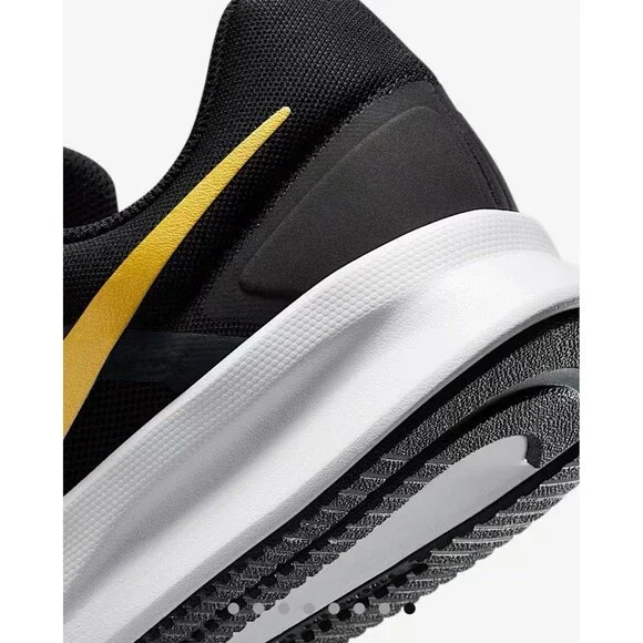 Nike Run Swift 3 Running Shoes Men’s Size 11.5 Black/Metallic Gold DR2695-010 - Picture 6 of 10